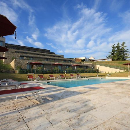 Hotel Ca' Del Lupo Montelupo Albese Exterior foto